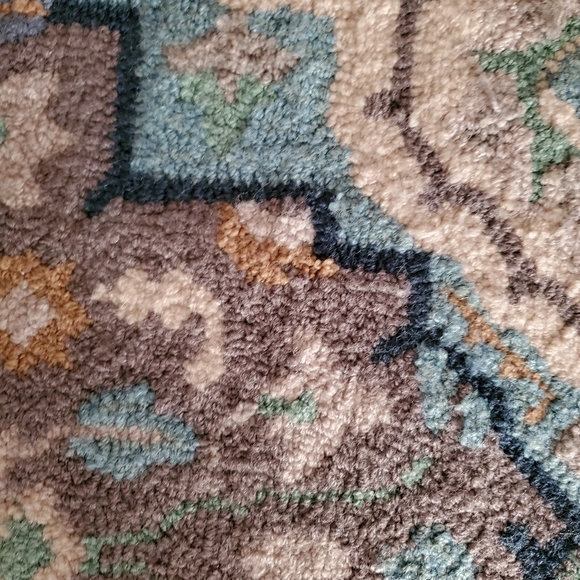 Francesca Collection Rug 27" x 45" - Picture 4 of 6